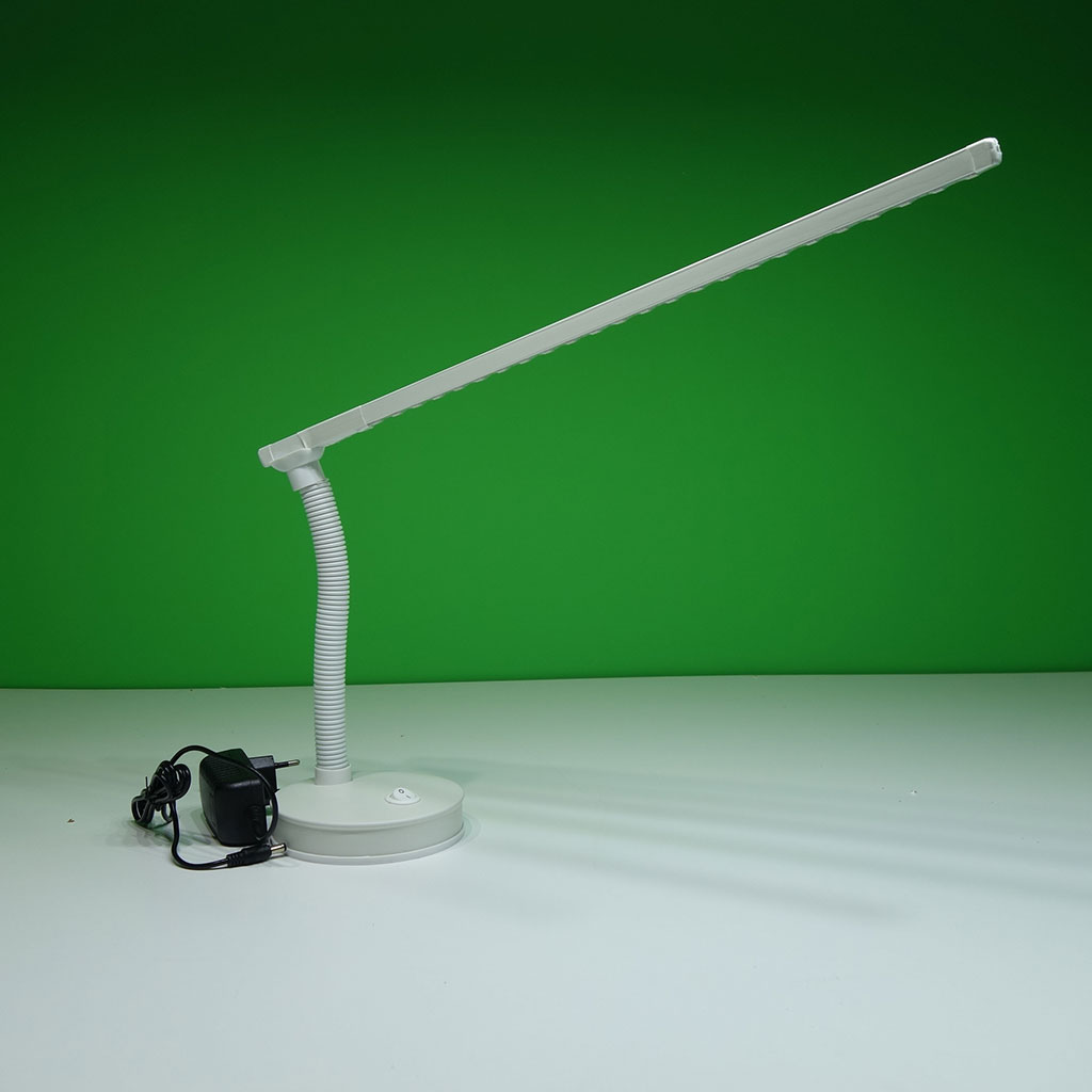 Настольная лампа для подсвечивания цветов «Талкас» построена на базе ярких светодиодов. Освещенность 60-сантиметрового светильника составляет 540 Лк. 